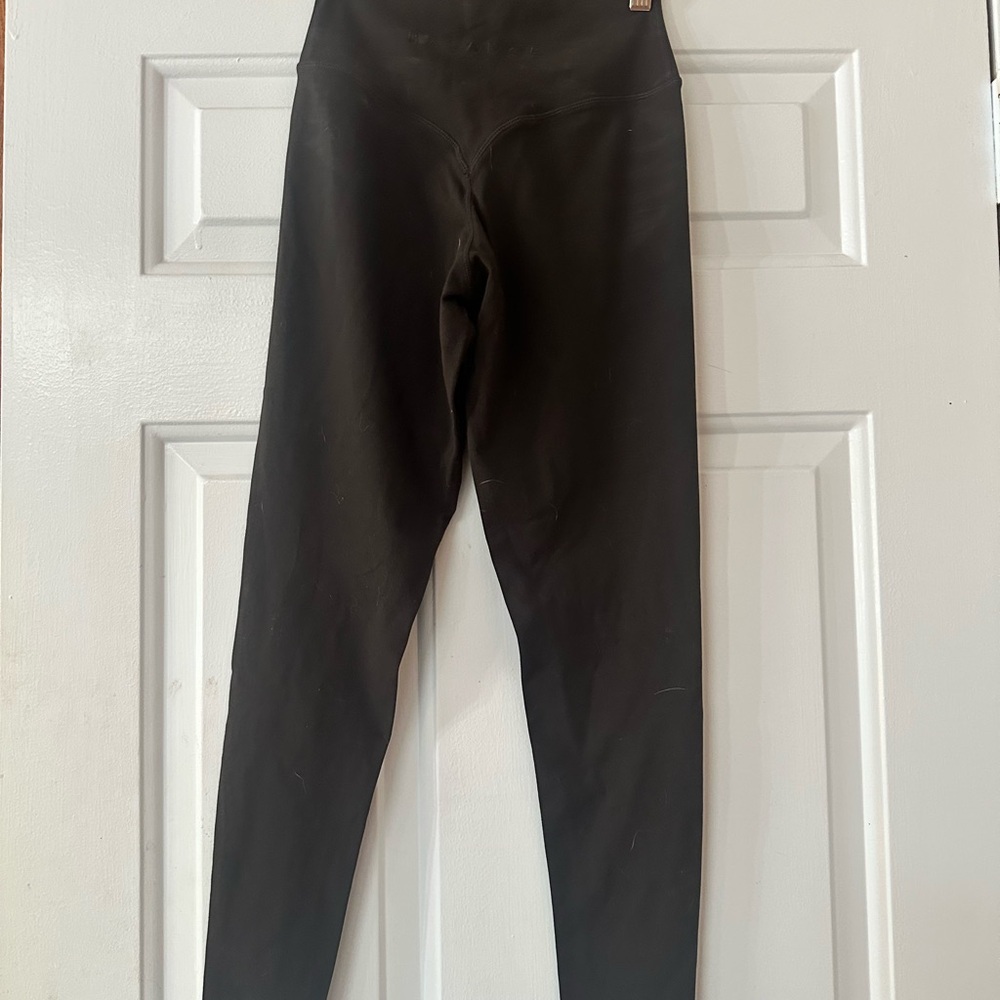 Balance Athletics Cloud leggings with black logo. Small. New w/o tags. - Picture 10 of 14